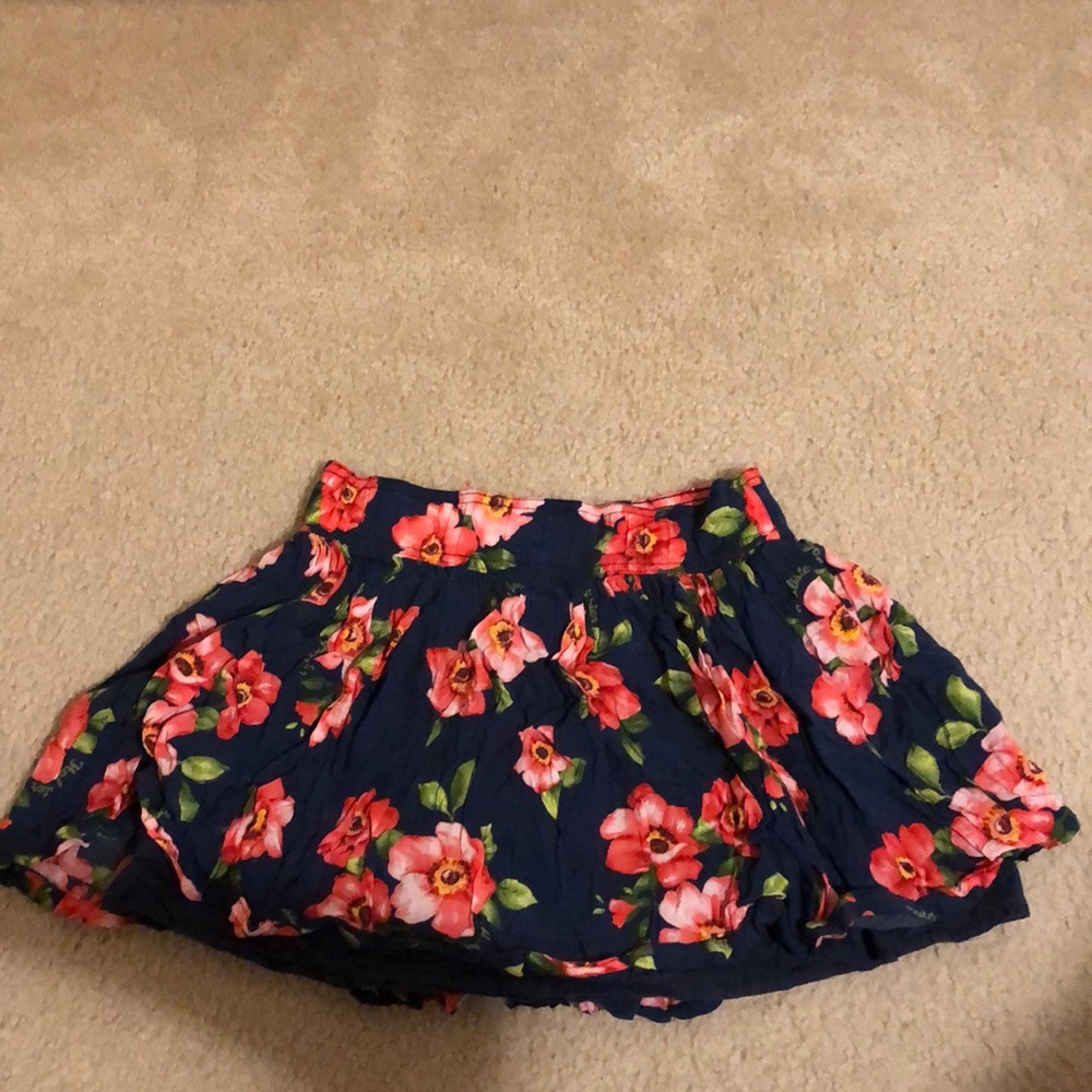 Hollister floral skirt